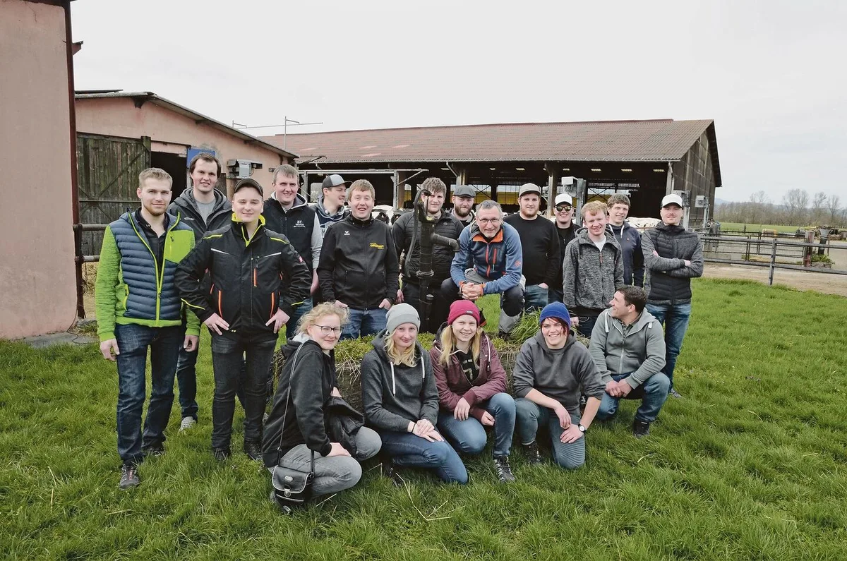 Die BLS-Reisegruppe auf der GAEC Wittelsheim.