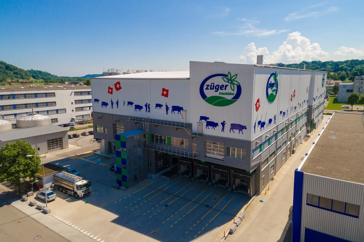 Zueger_Gebaeude_Rueckseite Züger Frischkäse will mit Filona den Käse-Import-Trend wieder umdrehen