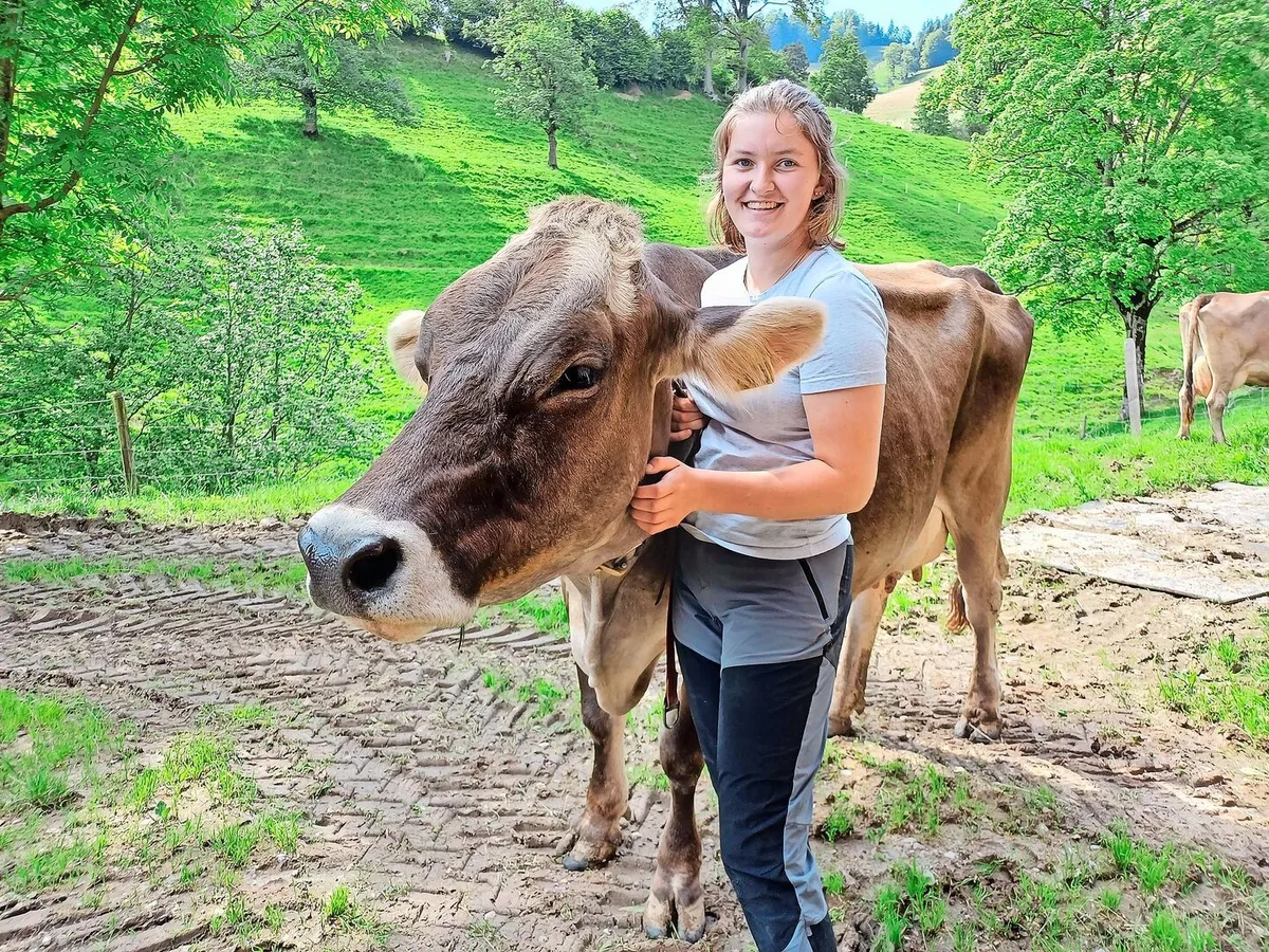 Sina Bucher ist auf einem Bauernhof aufgewachsen. Ihr Sackgeld hat sie damals mit ihren bis zu 30 Hasen verdient.