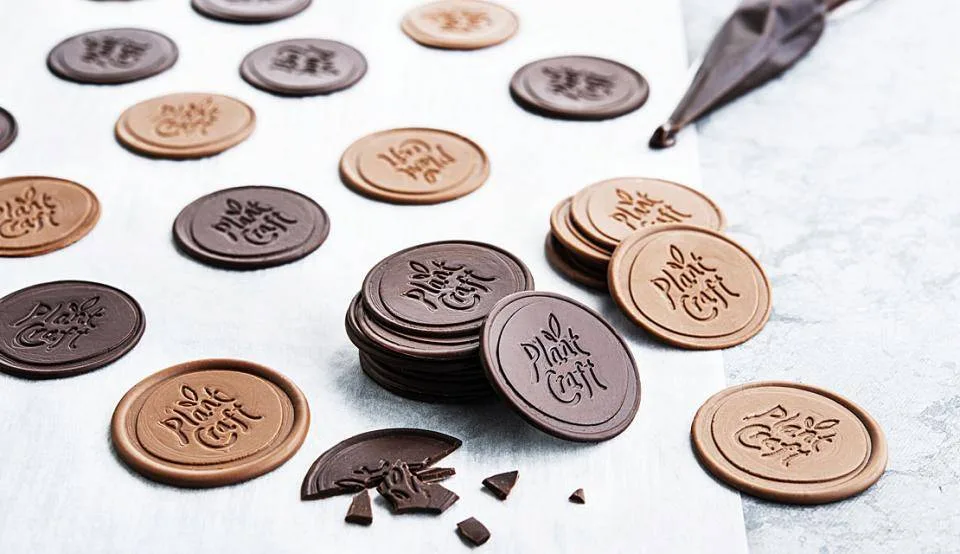 34a988fa398f1e9aca1d0d63063ef2ea61d584e3 Aus der neuen Fabrik soll auch vegane Schokolade in die Schweiz geliefert werden. (Bild barry-callebaut)