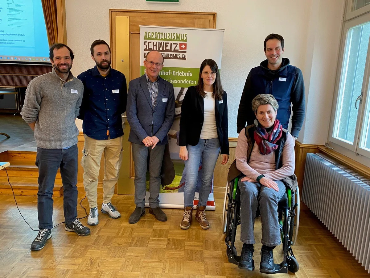 F._Nanchen-N._Oppliger-A._Allenspach-P._Stierli-C.etD._Tschannen Mit Qualität und innovativen Ideen Gäste auf den Hof holen
