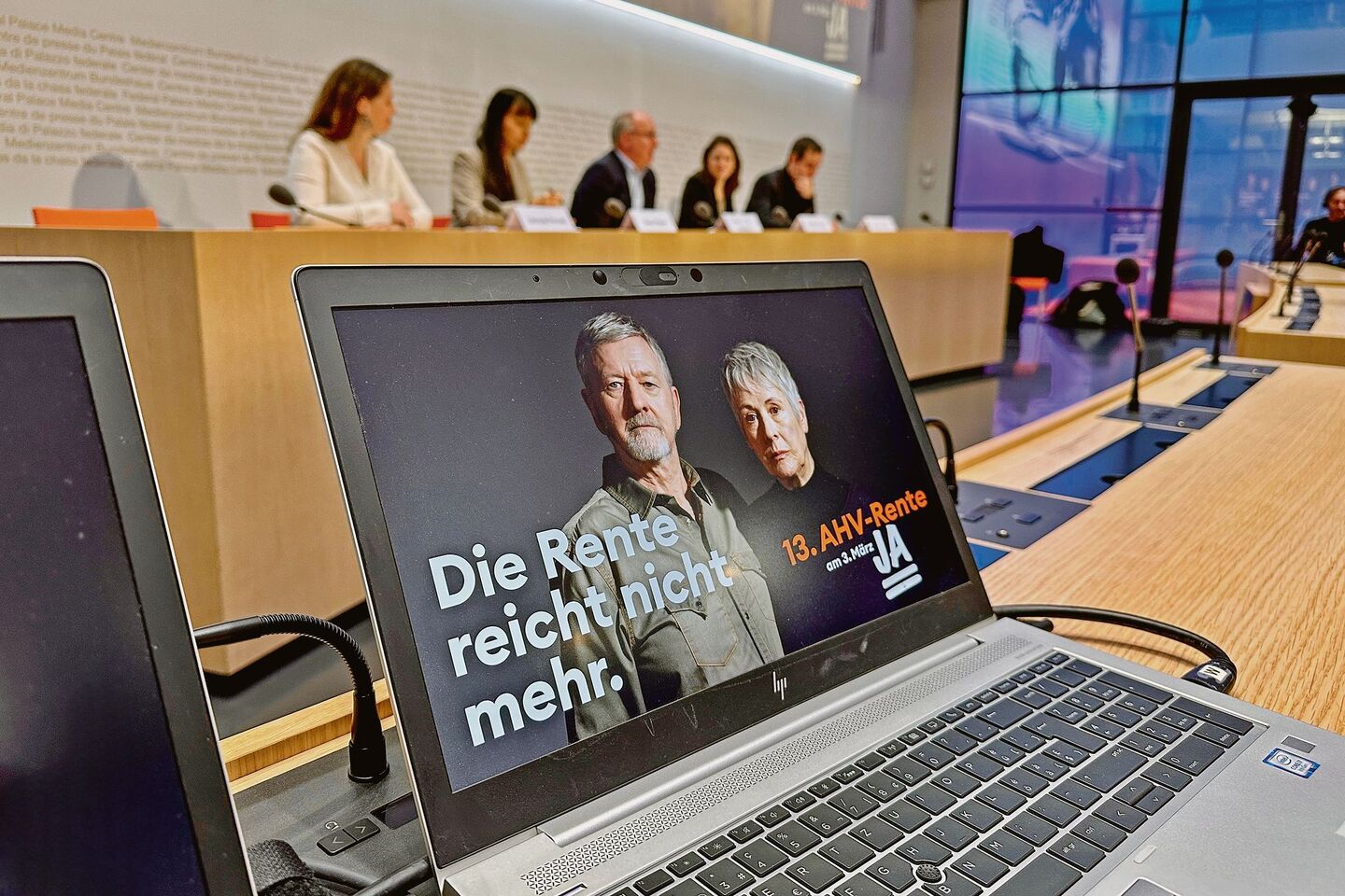 Mit der Feststellung «Die Rente reicht nicht mehr» kämpfen die Gewerkschaften für den AHV-«Dreizehnten».