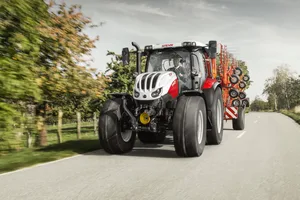 Der Profi 6145, ein Traktor der österreichischen Marke Steyr. Bild: zVg