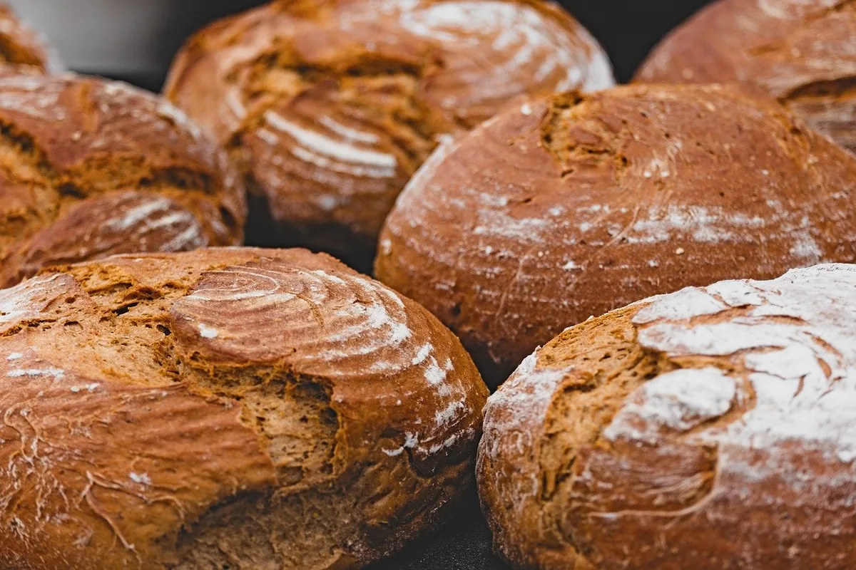 80f241df761875d3651f607d3a2ccf9b538b38d3 In Zukunft soll klar ersichtlich sein, wo ein Brot hergestellt worden ist. Für die Rohstoffe wurde aber eine Deklarationspflicht abgelehnt. (Bild PIxabay)