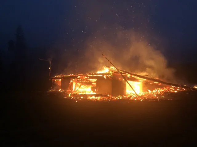 b766cda2d3f2d26b701c4489fa92aa54f4bd90c0 Die Polizei geht von einem «Warmabbruch», also Brandstiftung, aus. (Bild Kapo AR)