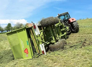 Wenn landwirtschaftliche Maschinen und Geräte beim Nachbarn ausgeliehen oder gemietet werden, braucht es eine Obhutschadenversicherung.
