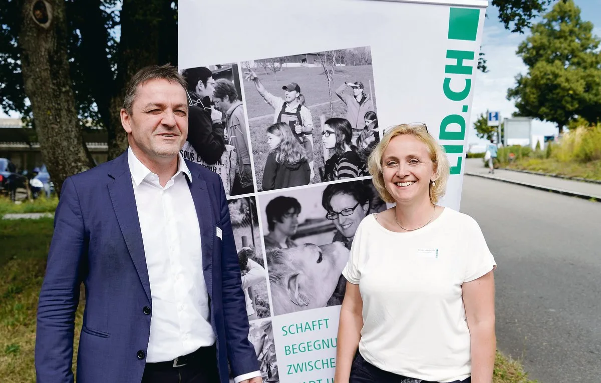 LID-Präsident Stephan Hagenbuch mit der neu in den Vorstand gewählten Barbara Lüthi-Kohler. (Bild lid)