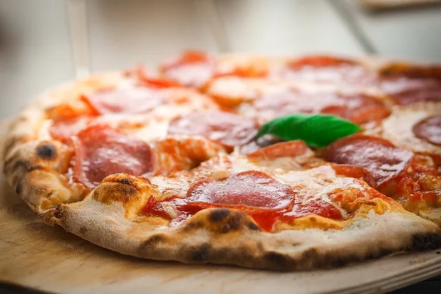 abc9a321ca6b748998545556c6dd97d8a334e0a9 Auch auf Salami-Pizzen wurden Listerien gefunden. (Bild Pixabay)