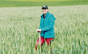 Corina Soltermann macht eine Zweitausbildung zur Landwirtin und befindet sich aktuell im dritten Lehrjahr. (Bild zVg)