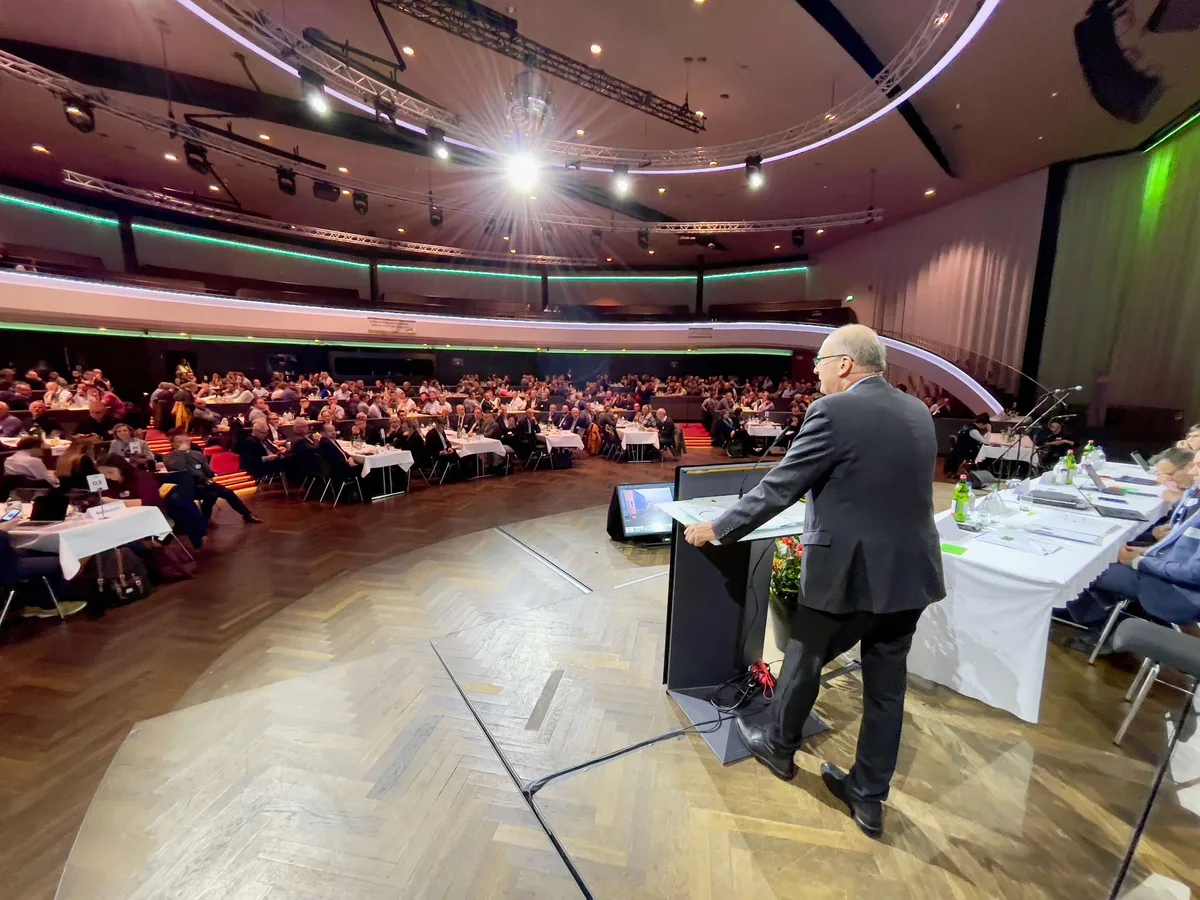 SBV-Präsident Markus Ritter am Rednerpult.