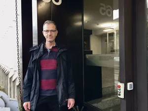 «Es gibt im Moment heikle Bundesgerichtsentscheide für die Landwirtschaft», sagt Steuerinspektor Andreas Oppliger - hier vor der Eidgenössischen Steuerverwaltung in Bern.