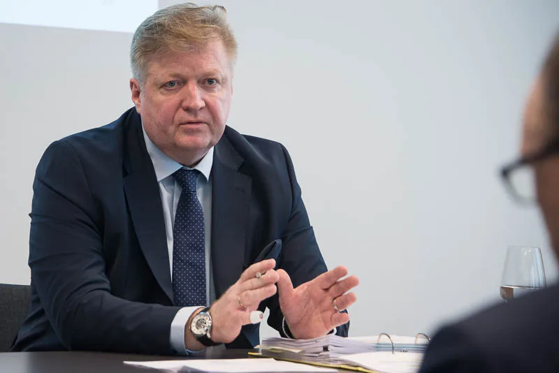 7f09d8662ac5efa0a09742a709a82880dbd2e04a Peter Pfeilschifter (Im Foto an der Bilanzmedienkonferenz in Zürich im März 2019) wurde im Dezember 2019 zum CEO der Hochdorf-Gruppe ernannt.