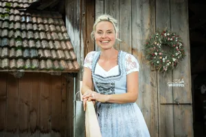 Die 39-Jährige Claudia Kilchmann zog vor 15 Jahren aus dem Bernbiet auf den Betrieb ihres Mannes in Kriens LU. Heute ist die Landfrau vollzeit mit fünf Kindern und dem Betrieb beschäftigt.