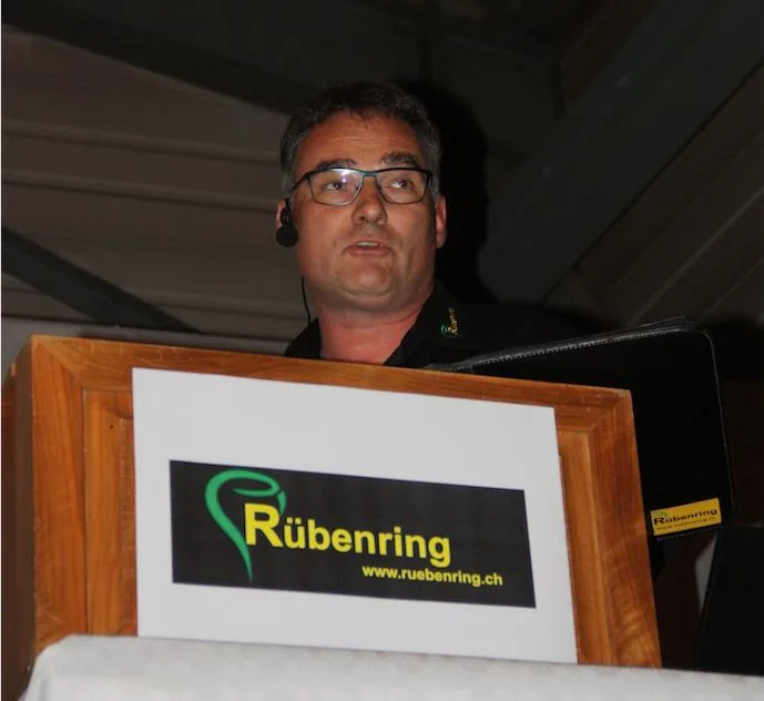51e68a6f8adfb0248a2de324f79a06bcd36093ae Andreas Wiedmer und seine Vorstandskollegen hatten bei der GV vom Mittwochabend keinen leichten Stand. (Bild aw)