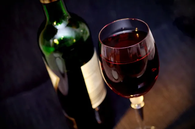 ec12a98e8ebf853720b749f1f8e1d25697dbadea Schweizer trinken weniger Wein. (Symbolbild Pixabay)