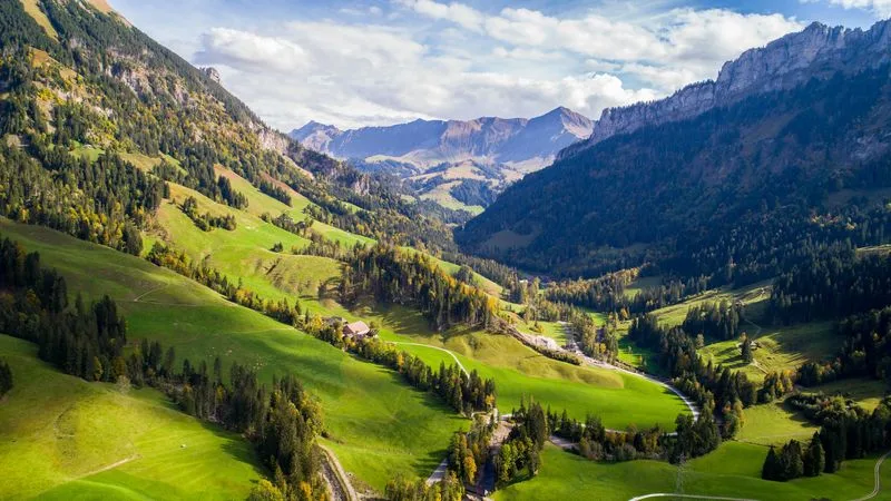 schangnau-unsplash Landschaft, Boden und Biodiversität bräuchten griffigeres Raumplanungsgesetz