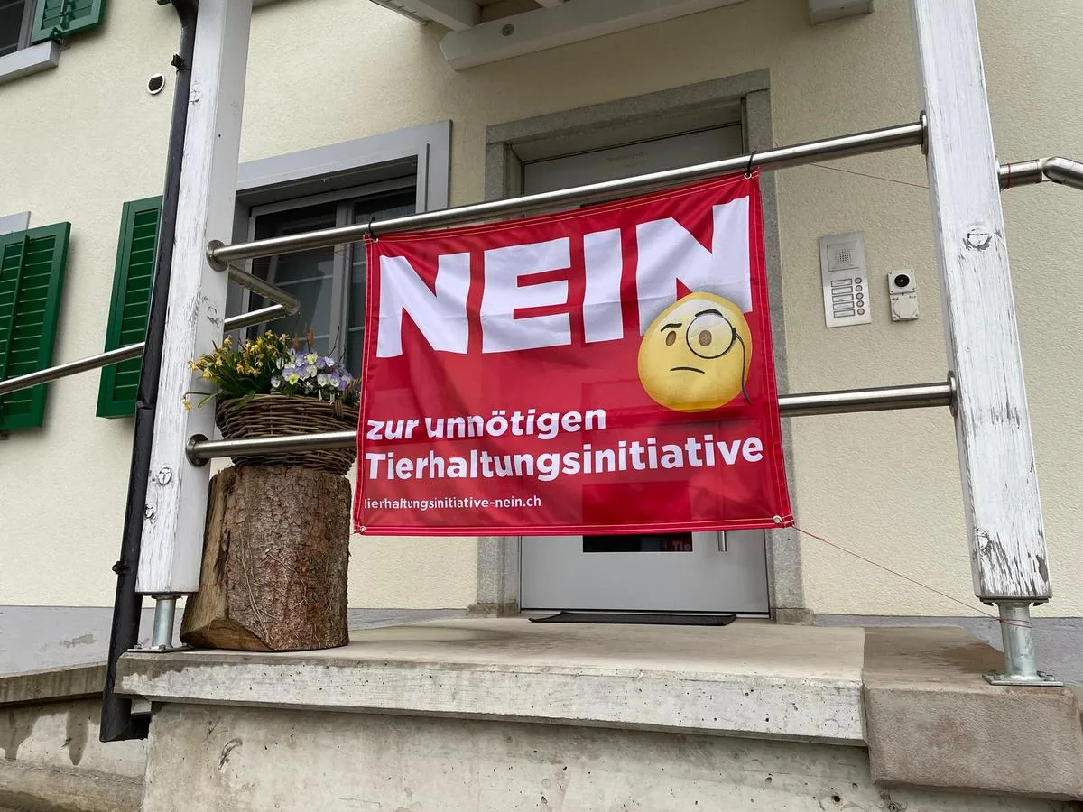 Fahne_MTI-SBV Die Massentierhaltungs-Initiative kommt am 25. September 2022 an die Urne