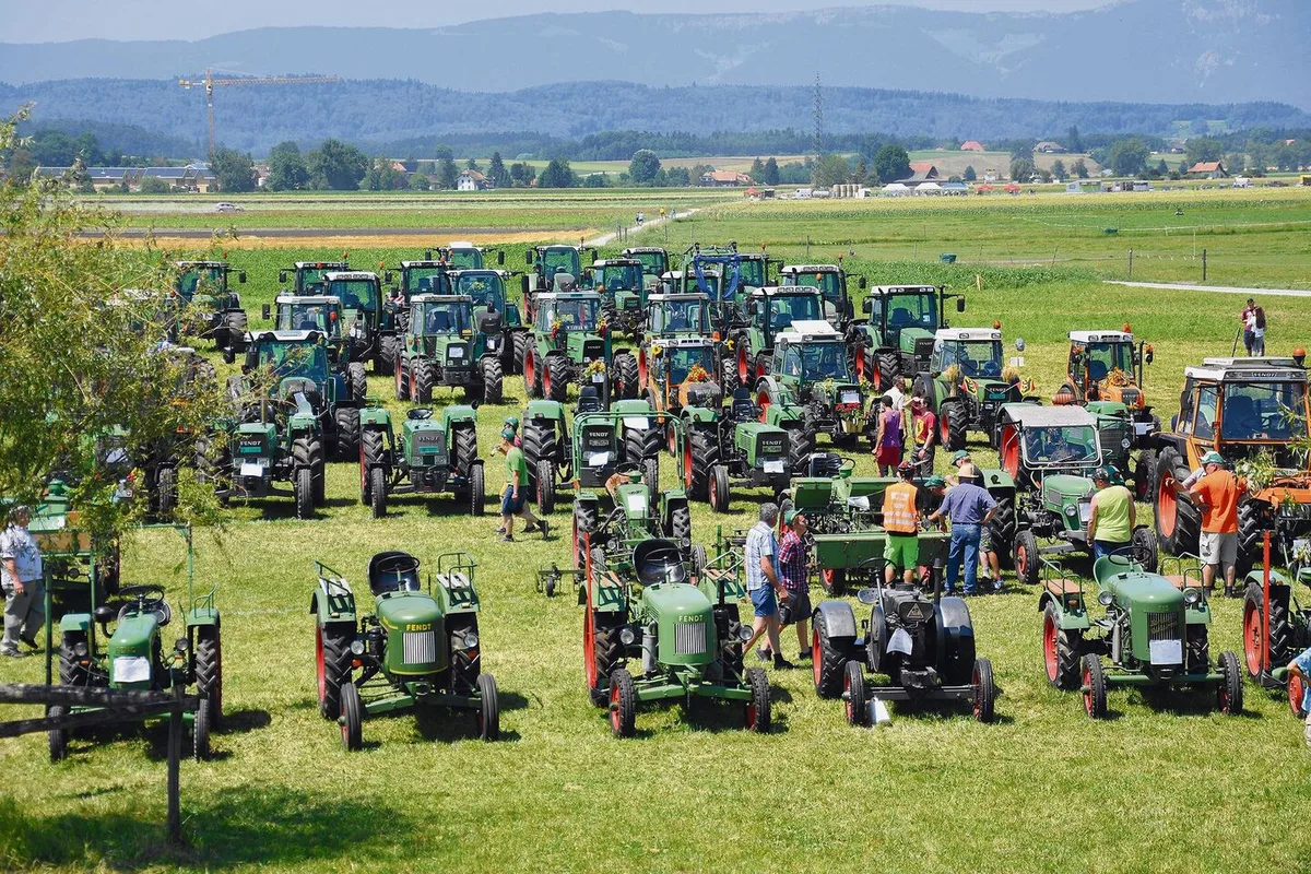 Am Fendt-Treffen im Bernbiet schlagen Fan-Herzen schneller