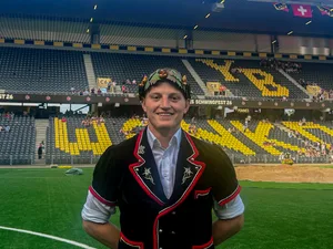 David Lüthi holte seinen ersten Teilverbandskranz. Damit schaffte er den Sprung vom einfachen zum doppelten Sternschwinger.