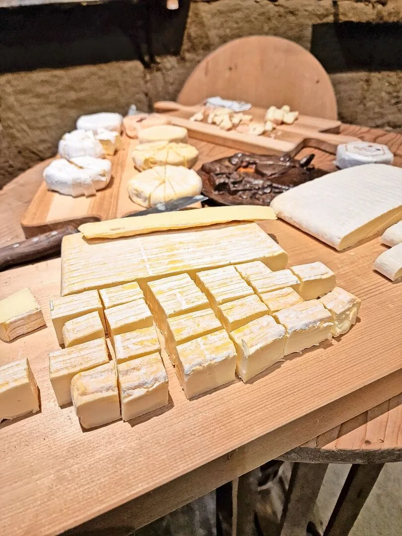 9dbd4d16e38f3108d594d25a999ad5b842f4fa8b8ba39850f7f50352216d510e Mehr Schweizer Weichkäse aus Schweizer Milch: ein Ziel, das Schulterschlüsse braucht.