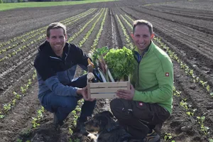 Matthias Ruoss (links) und Markus Bernhardsgrütter haben vor drei Jahren die Saisonbox GmbH gegründet. (Bild sgi)