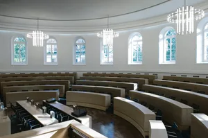 Blick ins leere Aargauer Grossratsgebäude. Nach den Wahlen sollen auch viele Bauernvertreter hier einen Platz haben. (Bild AG)