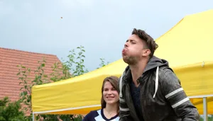 Unter den Spuckern sind Anfänger, Profis und Promis. (Bild Swissfruit)