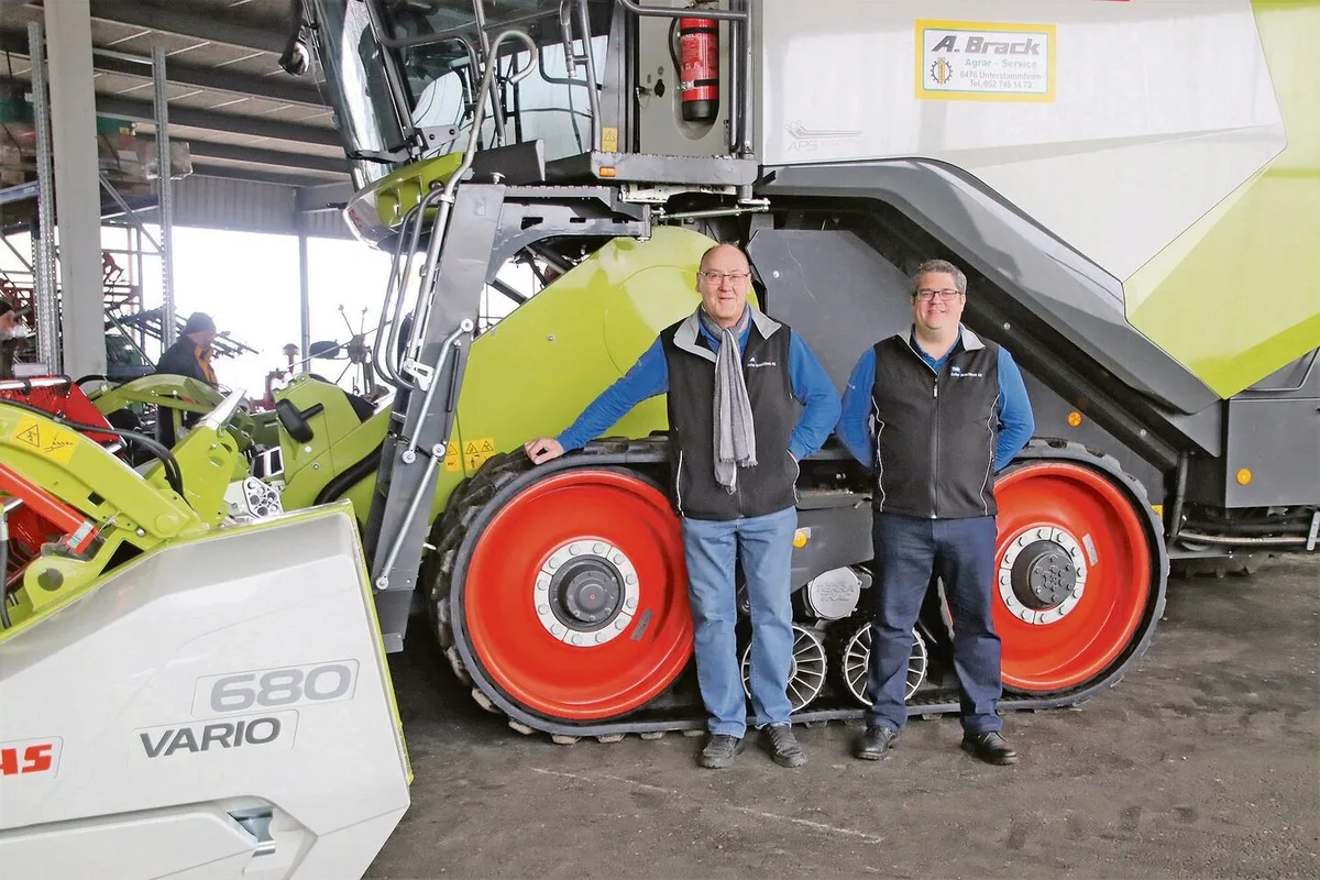 078f8b777c6897ff6384d2dc9c5104403a657f77e32f846cee86e737ed66a527 Werner Winkler (l.) und Standort-leiter Stefan Nussbaum.