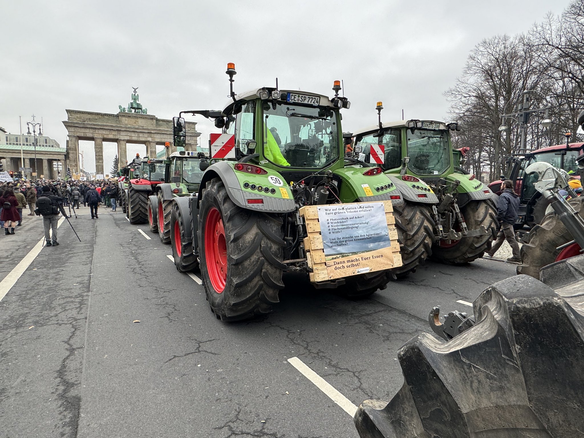 Verletzte Bauern bei Blockaden