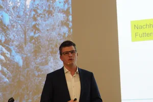 Ein Ja zur Trinkwasser-Iinitiave würde zu massiven Mindererträgen führen, sagte der St. Galler SVP Nationalrat Mike Egger. (Bilder Christian Weber)