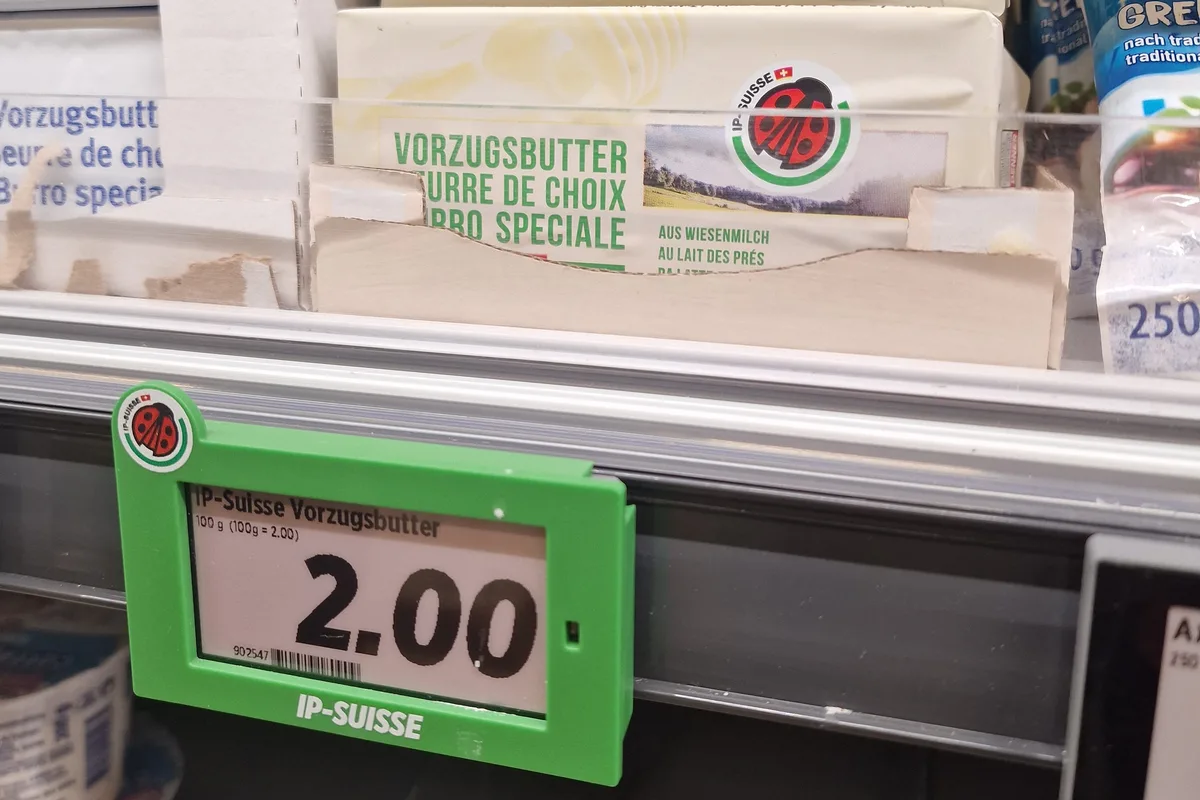 20250325_120350.jpg Seit 10 Jahren ist IP-Suisse mit dem Käfer im Discounter Denner präsent. Massgeblich daran beteiligt war damals der heutige Migros-Chef Mario Irminger.