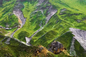 Ohne Beweidung: Erosion in Hängen des Schweizer Nationalparks.