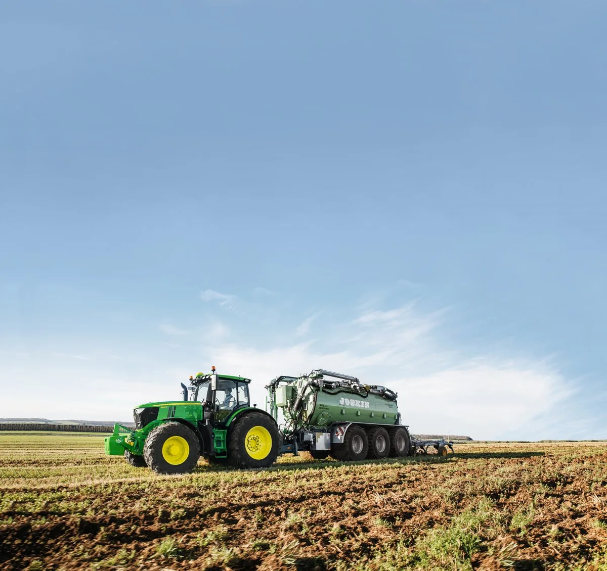 5876cb98882f20305ec11c63626680ae4569b30c Bei der Gülleausbringung ermöglicht ein fest verbauter HarvestLab3000 eine exakte Nährstoff-Analyse direkt auf dem Feld. Bild: Robert Aebi Landtechnik AG