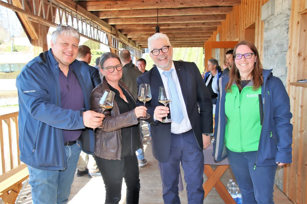 BZ-BET8-14-WeinJPG Der Branchenverband Deutschschweizer Wein wächst über die Landesgrenze hinaus
