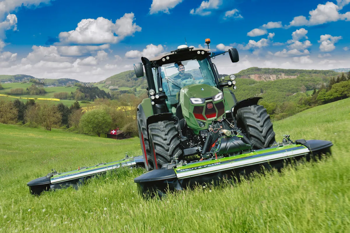 81b58507f16cf2baa78489a051c512a42689c1c3 Der Hürlimann-Traktor XLPRO 185 V Drive. (Bild: Hürlimann)