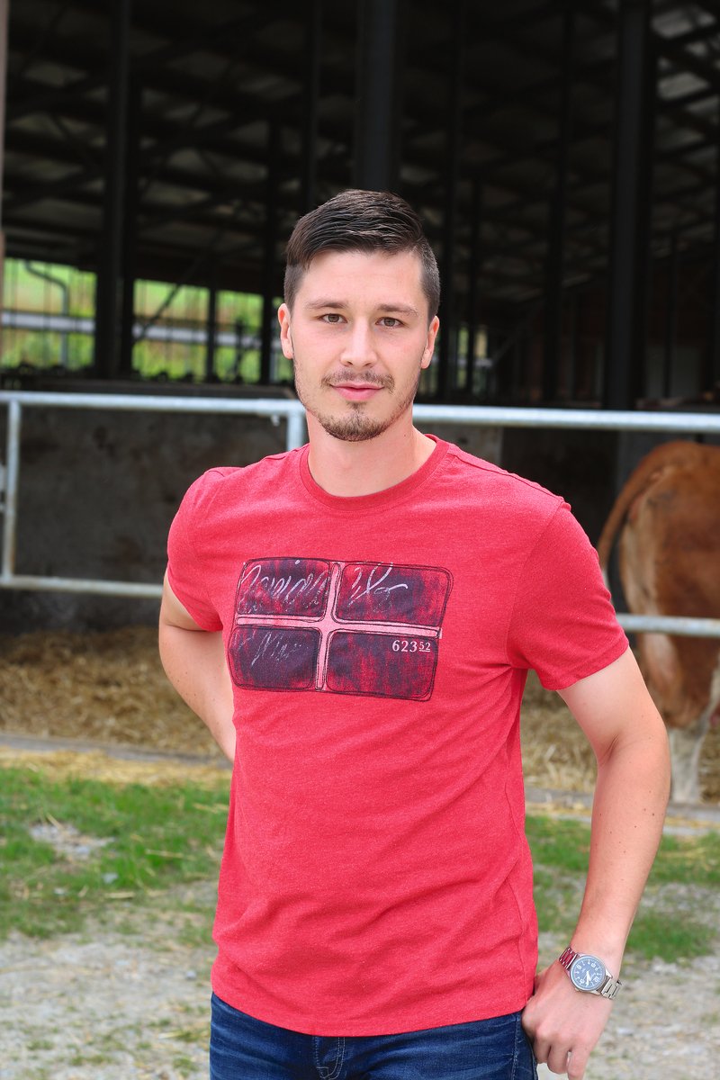 Melkroboter-Spezialist Markus Wagner aus dem niederbayerischen Untergriesbach DE teilt seine Erfahrungen mit Melkrobotern mit anderen Landwirten auf einer eigenen Website. Bild: Andreas Haslböck