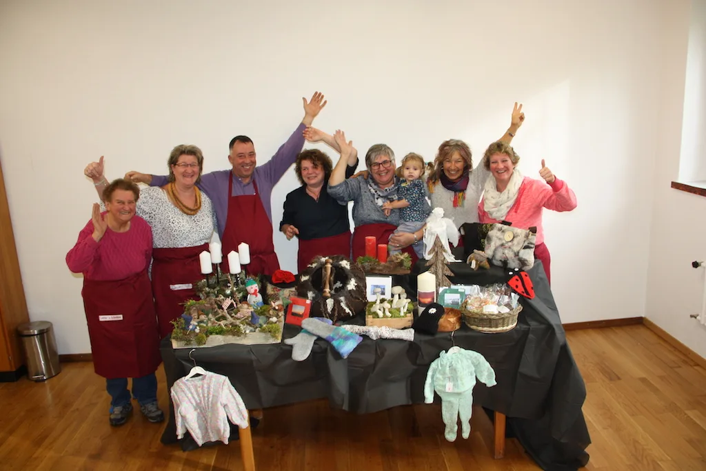 689d39e873d15e6fce66f32acae09cddae9bd97b Die kulturelle Gesellschaft Schelten ist bereit für den 20. Weihnachtsmarkt. Die Vorfreude ist gross. (Bild Andrea Wyss)