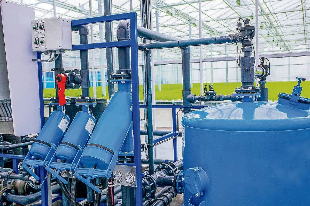 becff3514bbe7bb45fe1ad5a55d680af2f4335d3144b305ff28889a3626c6de1 26 Umwälzpumpen des Heizsystems der Meyer Orchideen AG wurden mithilfe des Förderprogramms Pro-Kilowatt erneuert. 80 % weniger Strom verbraucht diese Anlage.