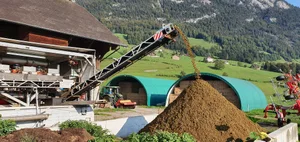 Ein mobiler Separator im Einsatz. Durch die Trennung können die Nährstoffe gezielter und bedarfsgerecht eingesetzt werden.