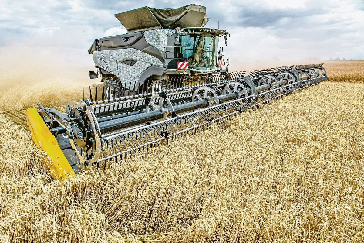 Das neue Gesamtkonzept des Doppel-Axialrotor-Mähdreschers CR von New Holland erfüllt die Kriterien für einen goldenen «Innovation Award».