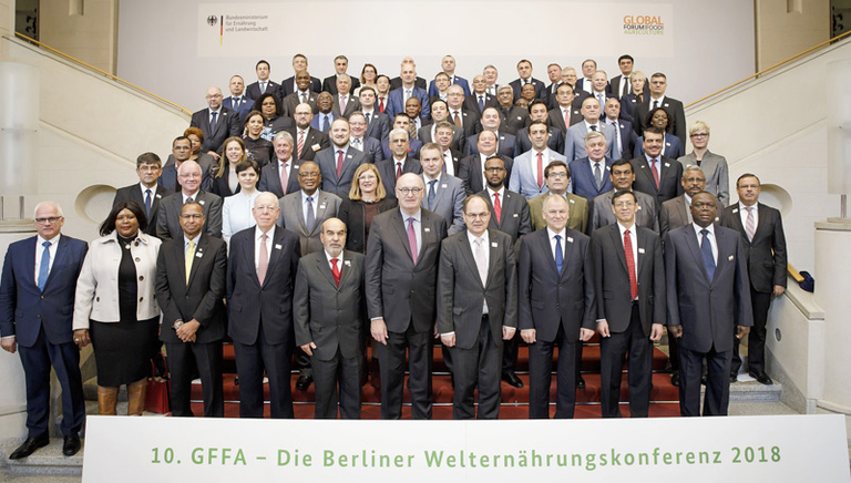 Das «Familienfoto» der Agrarministerkonferenz. (Bild BMEL/Thomas Koehler/photothek.net)