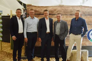Erich Frick diskutierte mit Peter Nüesch, Boris Beuret, Hanspeter Egli und Christof Züger (v. l. n. r.) über Chancen und Risiken des liberalisierten Käsemarktes.
