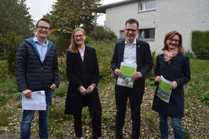 Matthias Künzler, Andrea Näf, Dominik Diezi und Seraina Perini (v. l. n. r.) stellten Strategie und Massnahmenplan vor.
