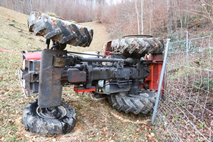 72-Jähriger verunglückt tödlich mit Traktor