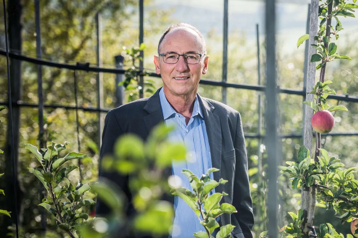 7c36b118b6a68db214082f7388a5f837efa120db Urs Niggli, Schweizer Agrarforscher und Ex-Direktor des Forschungsinstitutes für biologischen Landbau. Bild: Samuel Schalch / FiBL