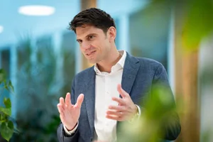 Michael Feitknecht, Vorsitzender der Geschäftsleitung der Fenaco, spricht an der Fachkonferenz Brennpunkt Nahrung am 3. November in Luzern.