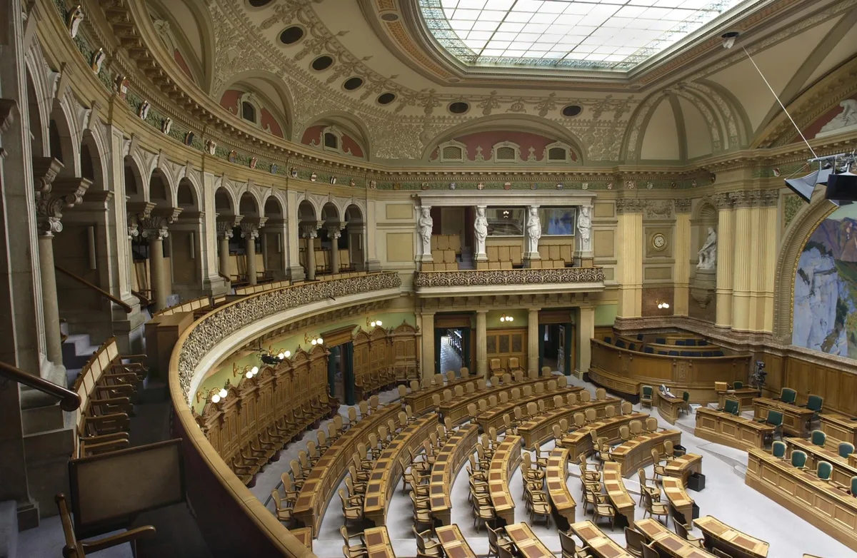 380e1bcb319a246377eddbbd1501a6a323c18aec Die 51. Legislaturperiode beginnt mit der Wintersession vom 2. bis 20. Dezember. Die Grüne Partei wird löst dabei die CVP als viertstärkste Partei ab. (Bild Parlamentsdienste, Bern)
