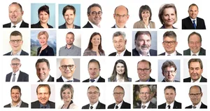 26 bäuerliche National- und sechs Ständeräte (rechts unten) bevölkern das Parlament ab 2019. (Fotomontage BauZ)