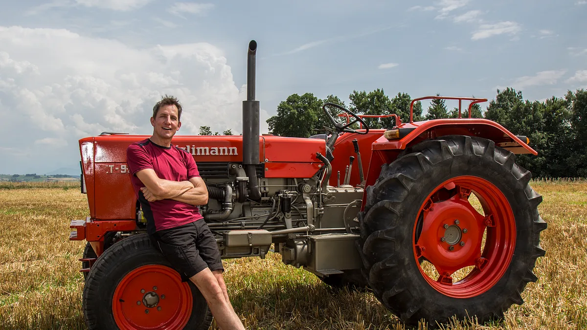 Dg-2017-traumtraktor-beat-schmid.jpg Der Hürlimann T-9200 ist der Traumtraktor von Beat Schmid.