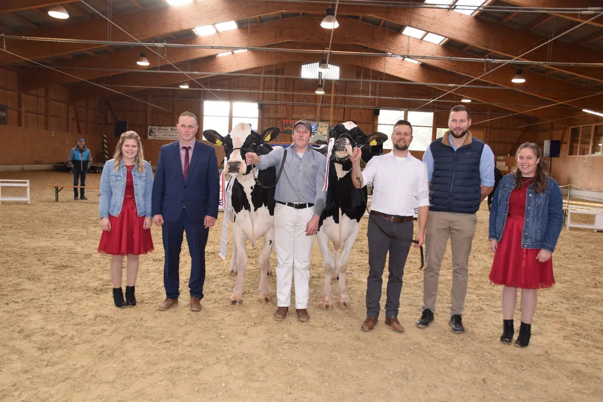 DSC_0106 C-W-S Pinnacle Bonnie gewinnt starke Holsteinschau in Schüpbach